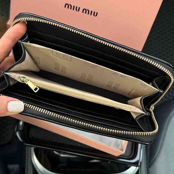 Жіночий гаманець на змійці Miu Miu (M60017) чорний Київ