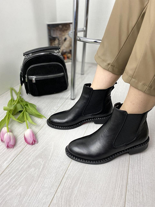 Kadar Черевики жіночі KADAR чорні натуральна шкіра весна-осінь 37р.38р.39р. (00-1100491-Б) Коломыя - изображение 1