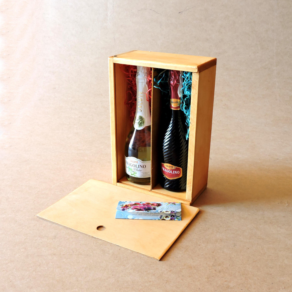 Подарочная коробка 