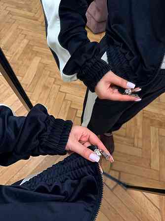 Жіночий велюровий костюм зі вставками Харків