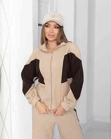 Спортивный флисовый костюм 