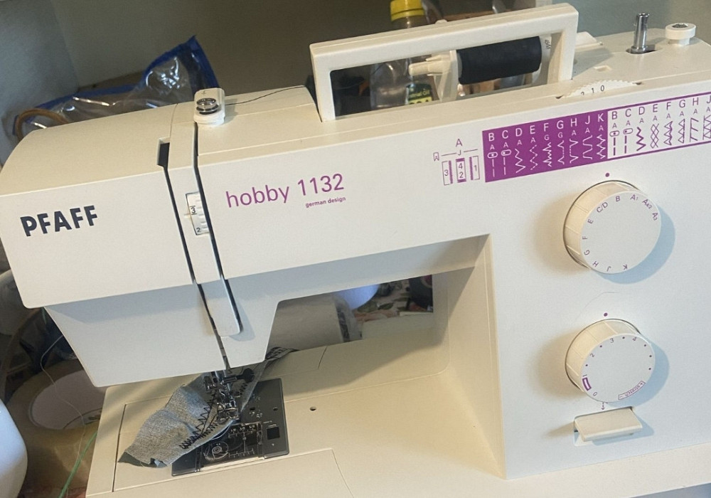 Німецька надійна машинка Прошиє шкіру та котон. Харків - фото 1