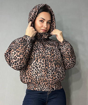 Куртка женская Lady Yep 9006 короткая с капюшоном леопардовый принт на резинке демисезонная коричнев Одесса - изображение 3