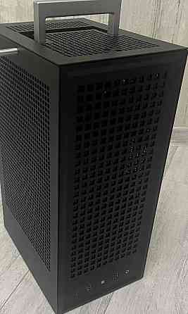Корпус Hyte Revolt 3 Premium ITX Small Form Factor. Харків