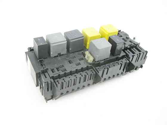 Mercedes-Benz  A2469067100 Блок реле під капотом праворуч CLA Shooting Brake X117 CLA C117 GLA X156 A-class W176 B-class W242 B-class W246 V-class W44 Одесса