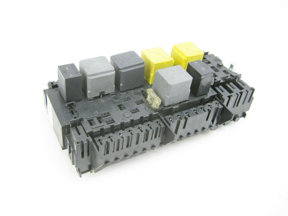 Mercedes-Benz  A2469067100 Блок реле під капотом праворуч CLA Shooting Brake X117 CLA C117 GLA X156 A-class W176 B-class W242 B-class W246 V-class W44 Одесса - изображение 4