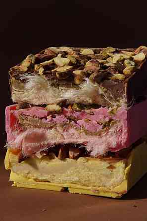 Набор шоколада Choco Trio Pistachio Sapphire, 200 г & Pink Velvet, 200 г & Orange Sard, 200 г Gregory Mill Киев