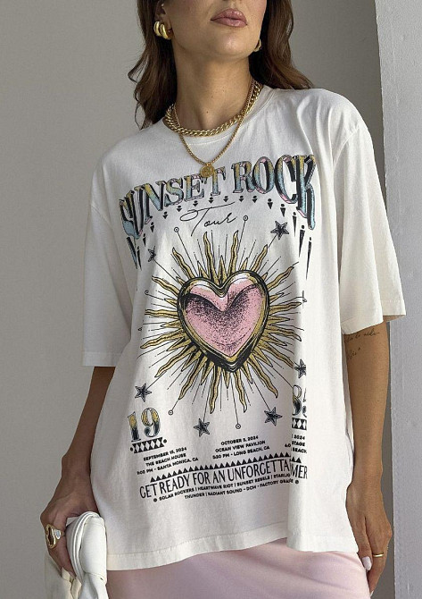 Футболка жіноча з принтом  48 Біла 2664087554 Дніпро - фото 1