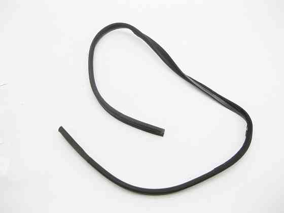 Mercedes-Benz  A2927820400 Ущільнювач зсувного люка ззаду (є дефект) GLE Coupe C292 Одеса