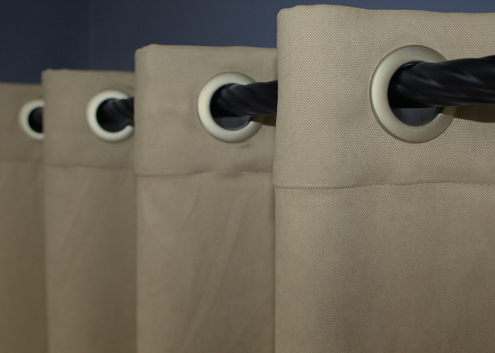 Комплект штор на люверсах VR-Textil Микровелюр SPARTA № 1196ш 150х270 см 2 шт Бежевый (37-0120) Киев - изображение 8