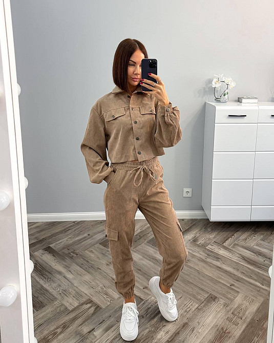 Женский стильный базовый костюм двойка из микровельвета Бежевый, 42/44 Одесса - изображение 3