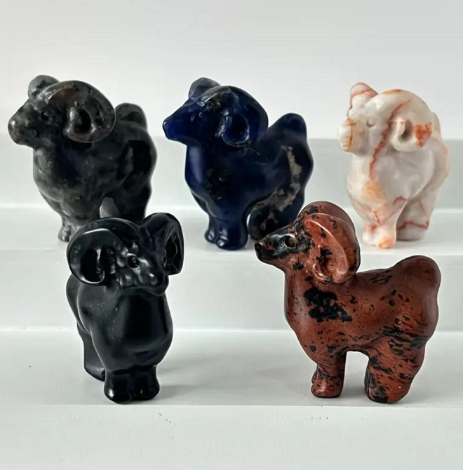 Баран з натурального каменю зеленого авантюрину 40 мм, сувенір із авантюрину, оберіг із натурального Київ - фото 2