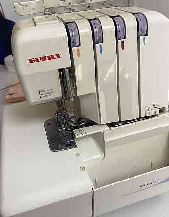 Оверлок брендовий 4 нитки з автозаправлянням і сміттєзбірником. Харків