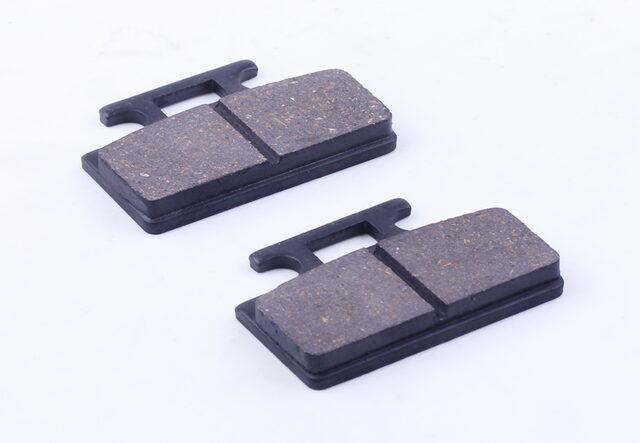 Колодки тормоза переднего (без уха), пара - скутер Хонда леад Мукачево - изображение 1