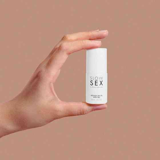 Масло для возбуждения Bijoux Indiscrets SLOW SEX Arousal Sex Oil CBD (30 мл) Sex Aura Киев