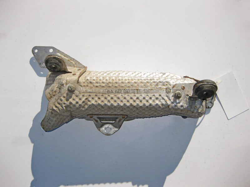 Mercedes-Benz  A6420903141 Кронштейн - захисний екран правого повітряного фільтра двигуна OM642 V6 3.0 cdi ML GLE W166 Одесса - изображение 1