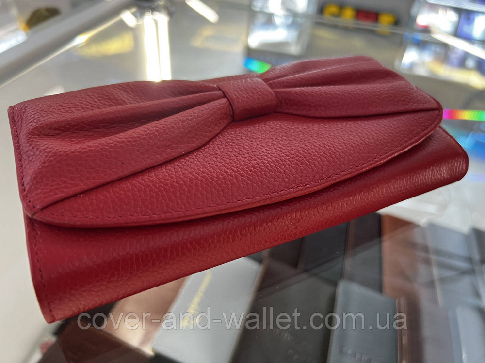 Класичний жіночий гаманець з натуральної шкіри червоного кольору з бантом Salfeite Київ - фото 15