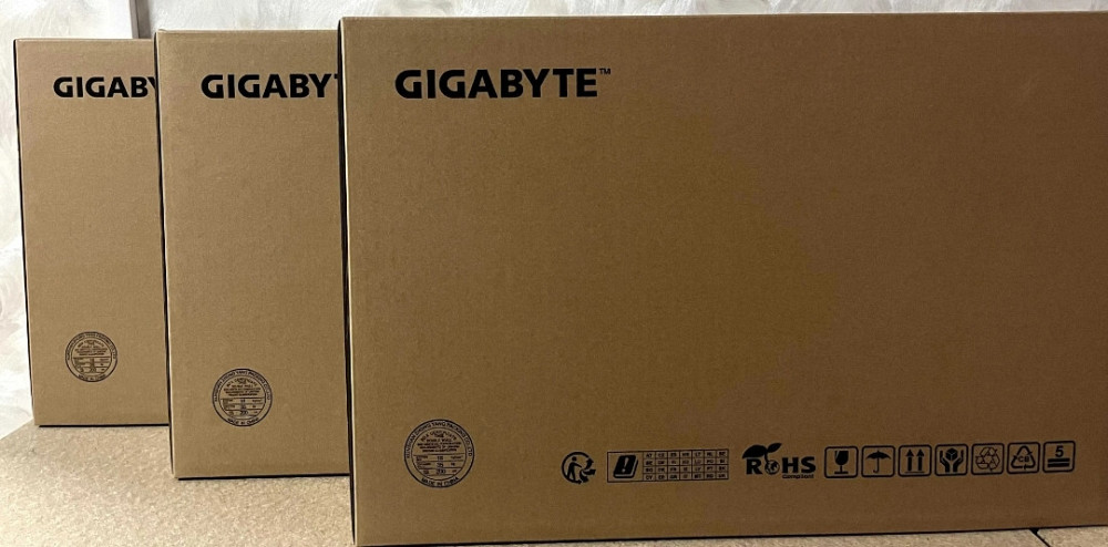 Ноутбук: GIGABYTE G7 MF (MF-E2EE213SD) Новий,! Київ - фото 1