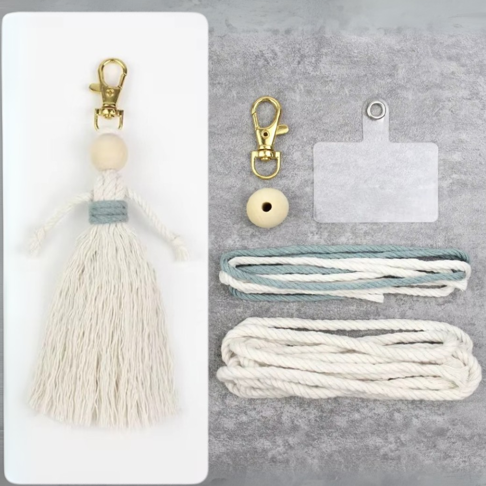 Набор макраме для вязания и рукоделия брелока на сумку,для ключей и аксессуаров 