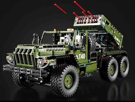 Детский конструктор Taigaole T4011 Ракетная установка Урал-4320, 2268 деталей, радиоуправляемая модель военного грузовика Киев