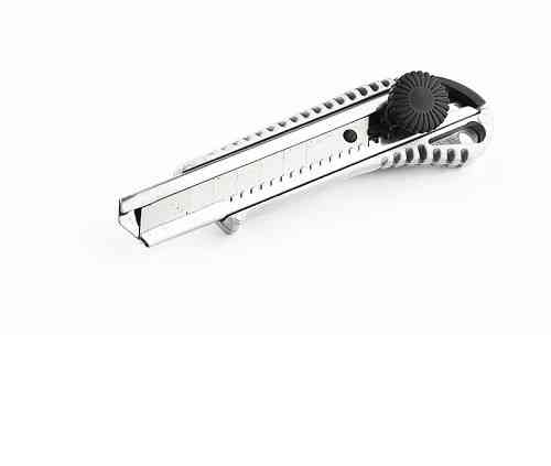 Ніж висувний 18 мм металевий, погумований корпус, гвинтовий замок СІЛА Рівне