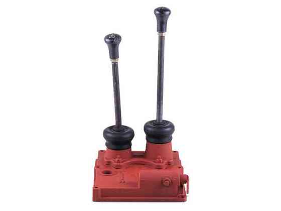 Кришка КПП з важелями в зборі ( 2) Джинма404 Мукачево