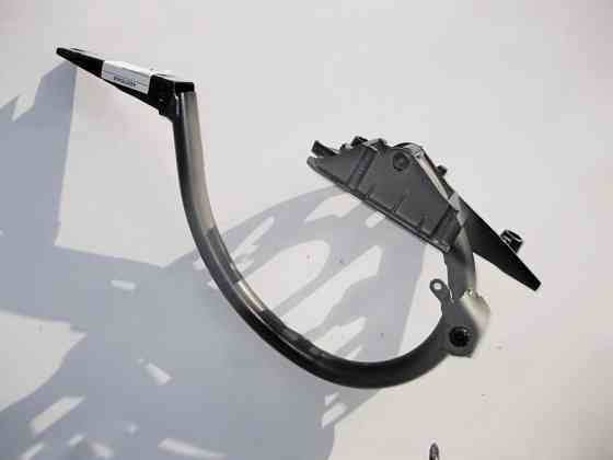 Mercedes-Benz  A2057500428 Петля кришки багажника права C-Class W205 Одесса