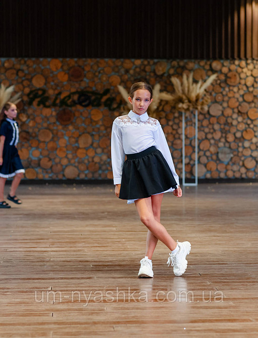 Красивая школьная блузка с длинным рукавом 140-146 Кривой Рог - изображение 3