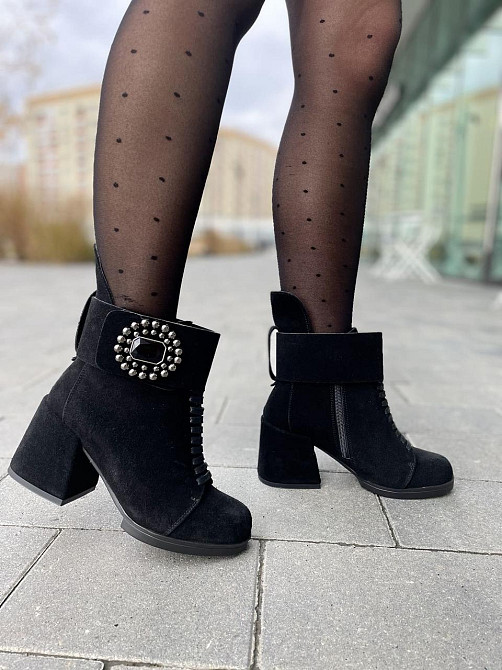 Crisma Черевики жіночі CRISMA чорні замша натуральна каблук 7.5см висота 10см розміри 36-39 (29 Коломыя - изображение 7