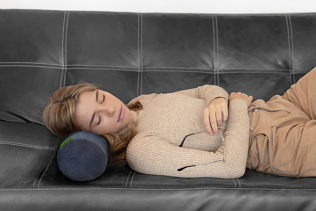 Подушка-валик Comfort Trip PMF 005 450x150 світло-сірий Дніпро - фото 4