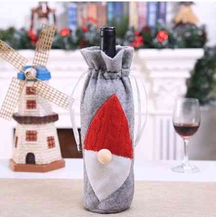 Новогодний декор на бутылку Гном 28 на 13 см разноцветный Киев