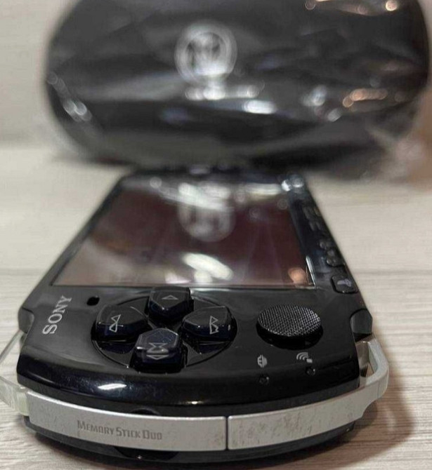 Приставка SONY PlayStation 3001 Black 32Gb.+ Сумка Play Station Portable. Киев - изображение 4