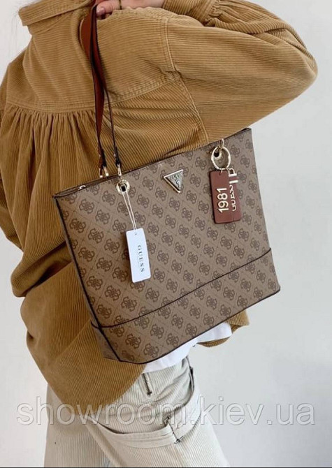 Жіноча сумка шоппер Guess (866530) світло-коричнева Київ - фото 2