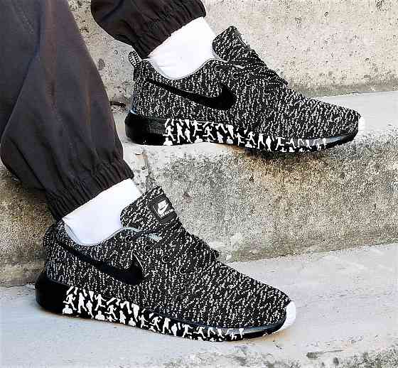 Кросівки Nike Сірі Чоловічі Найк Чорні Ткани (розміри: 41,42,43,44,45) Дніпро