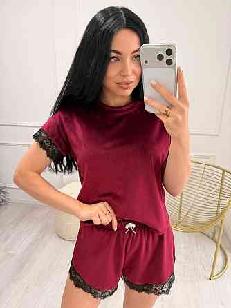 Жіноча піжама двійка з велюру з мереживом Бордовий Одеса