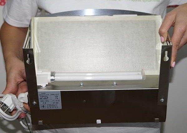 Уничтожитель насекомых с клейкой бумагой Pomel Petit white Днепр - изображение 6