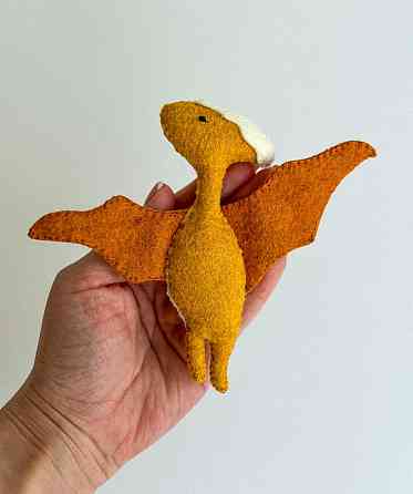 Мягкая фетровая игрушка динозавр птеродактиль ручной работы – безопасная развивающая игрушка Киев