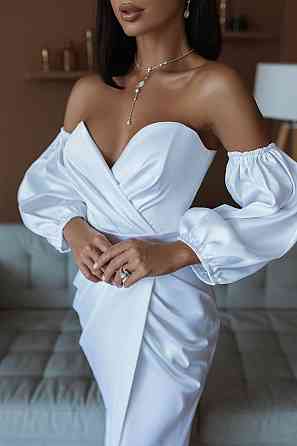 Женское роскошное вечернее платье со шлейфом и съемными рукавами из королевского атласа Белый, S Одесса