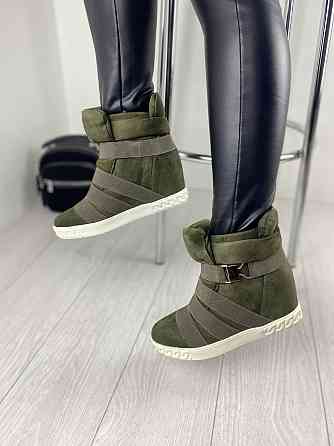 Снікерси жіночі SEASTAR зелені еко-замша 38р. (1103) Коломия