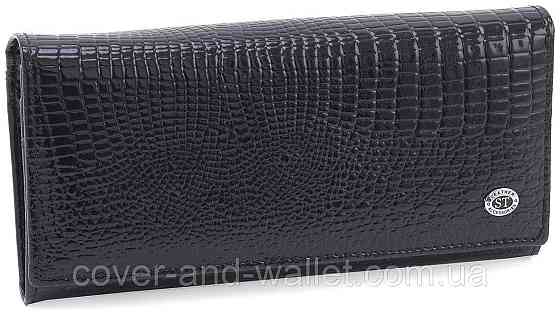 Черный женский лаковый кошелек из натуральной кожи на магнитах ST Leather Киев