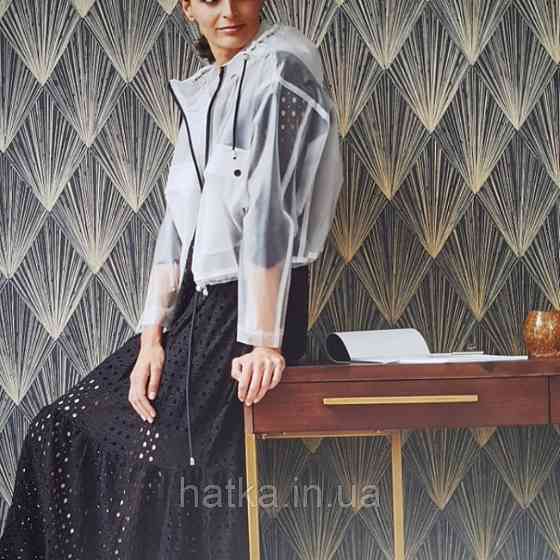 Шпалери вінілові на флізелін AS creation Metropolitan Stories II геометрія золоті промені смуги на чорному 3д Київ