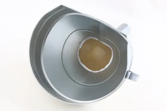 Лейка метал. дизель 4л косая усил. оцинкованная Винница