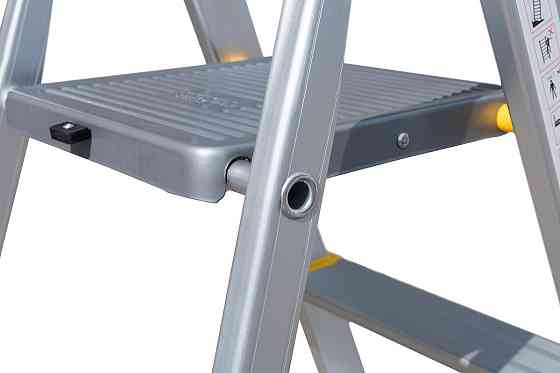 MASTERTOOL Драбина алюмінієва MASTERTOOL 6 ступенів h=1280 мм max 150 кг 79-1106 Коломия