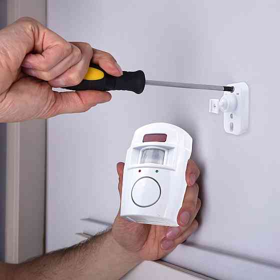 Сенсорна сигналізація з датчиком руху + 2 пульта, Sensor Alarm 105 / Автономна звукова сигналізація для дому Київ