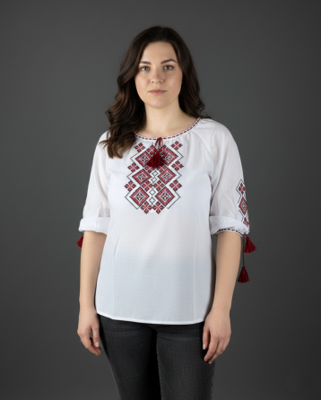Вышиванка женская из домотканого полотна с красным праздничным орнаментом Киев