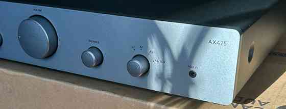 Усилитель звука Cambridge Audio AXA25 . Киев