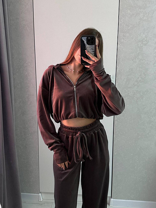 Женский повседневный костюм из качественного велюра двойка Шоколад Одесса - изображение 8