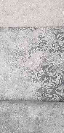 Шпалери вінілові на флізеліні гарячого тиснення DUKA Selective1.06х10 вензель структурні сріблясті на сірому DK32650-5 Київ