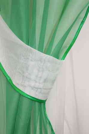 Кухонний комплект VR-Textil № 051к тюль і шторки з підв'язками зелений з молочним 270х170 см (50-778) Київ