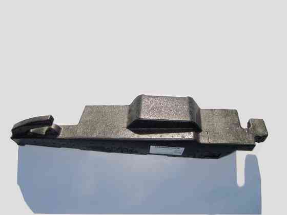 Mercedes-Benz  A2057277400 Пінопластовий ущільнювач внизу передніх правих дверей середня частина C-Class W205 Одеса